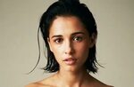 5 Potret Naomi Scott, Pemeran Jasmine di Film Aladdin - Mata